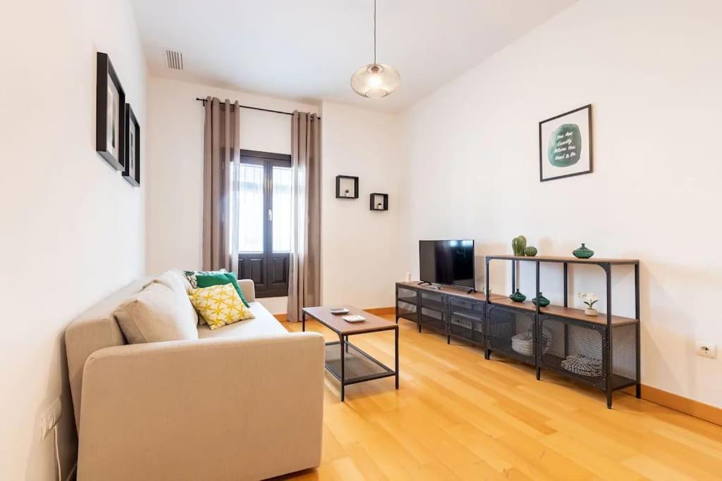 Jdcbl - Peaceful Wonderful Apartment In City Center Seville Exterior photo